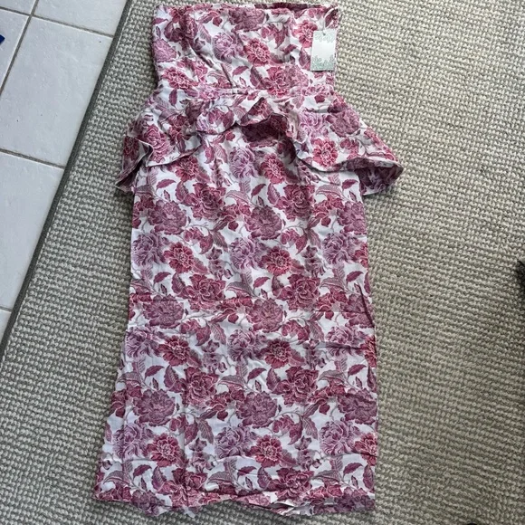 Tuckernuck Hyacinth House Rosewood Floral Roxanne Midi Dress - Picture 6 of 11